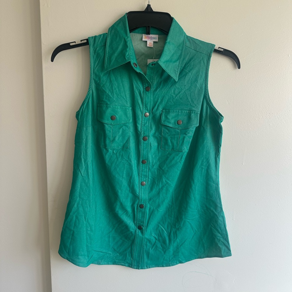 LuLaRoe Sleeveless Button-Front Shirt in Emerald Green
